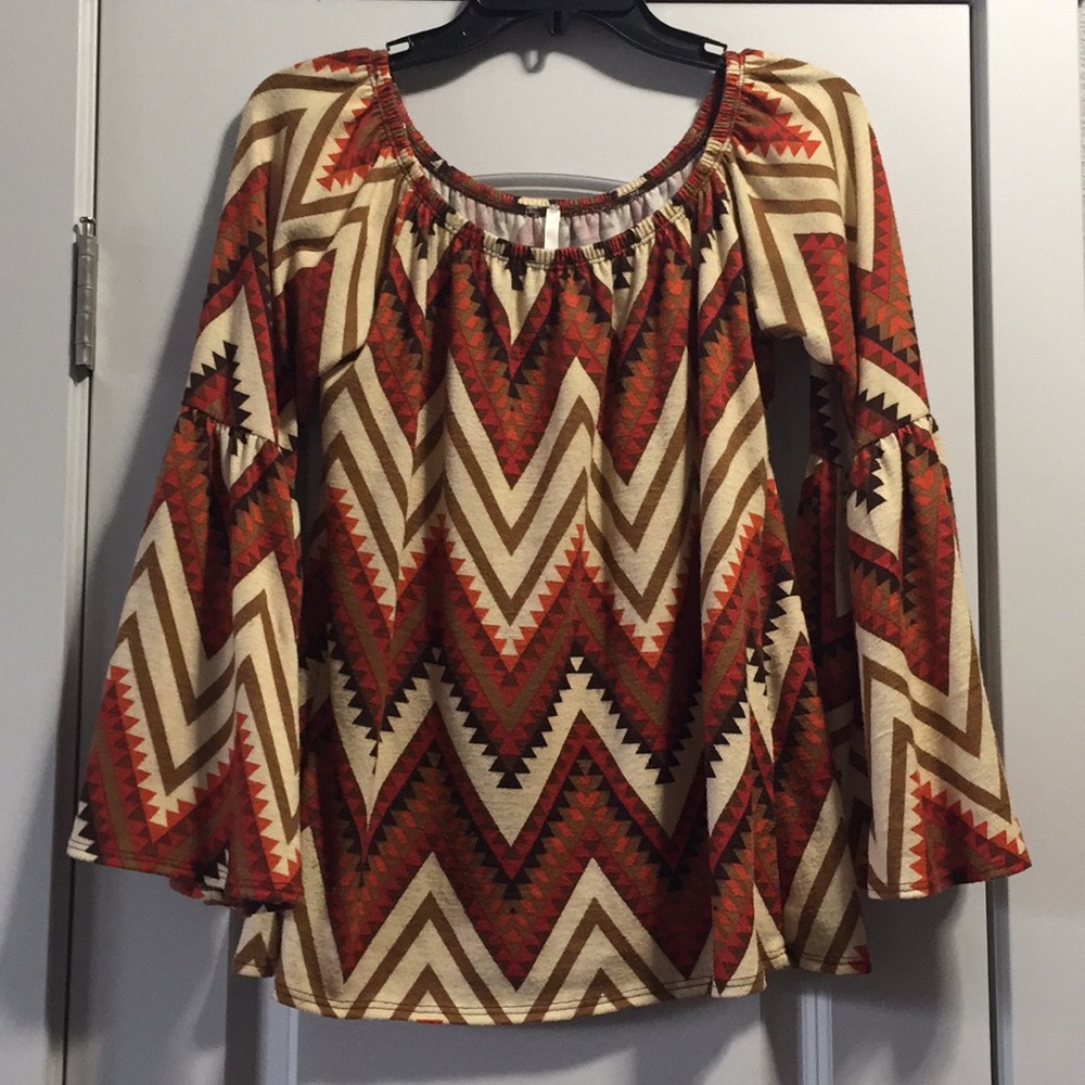 Voll brand boutique Aztec bell sleeve top size s